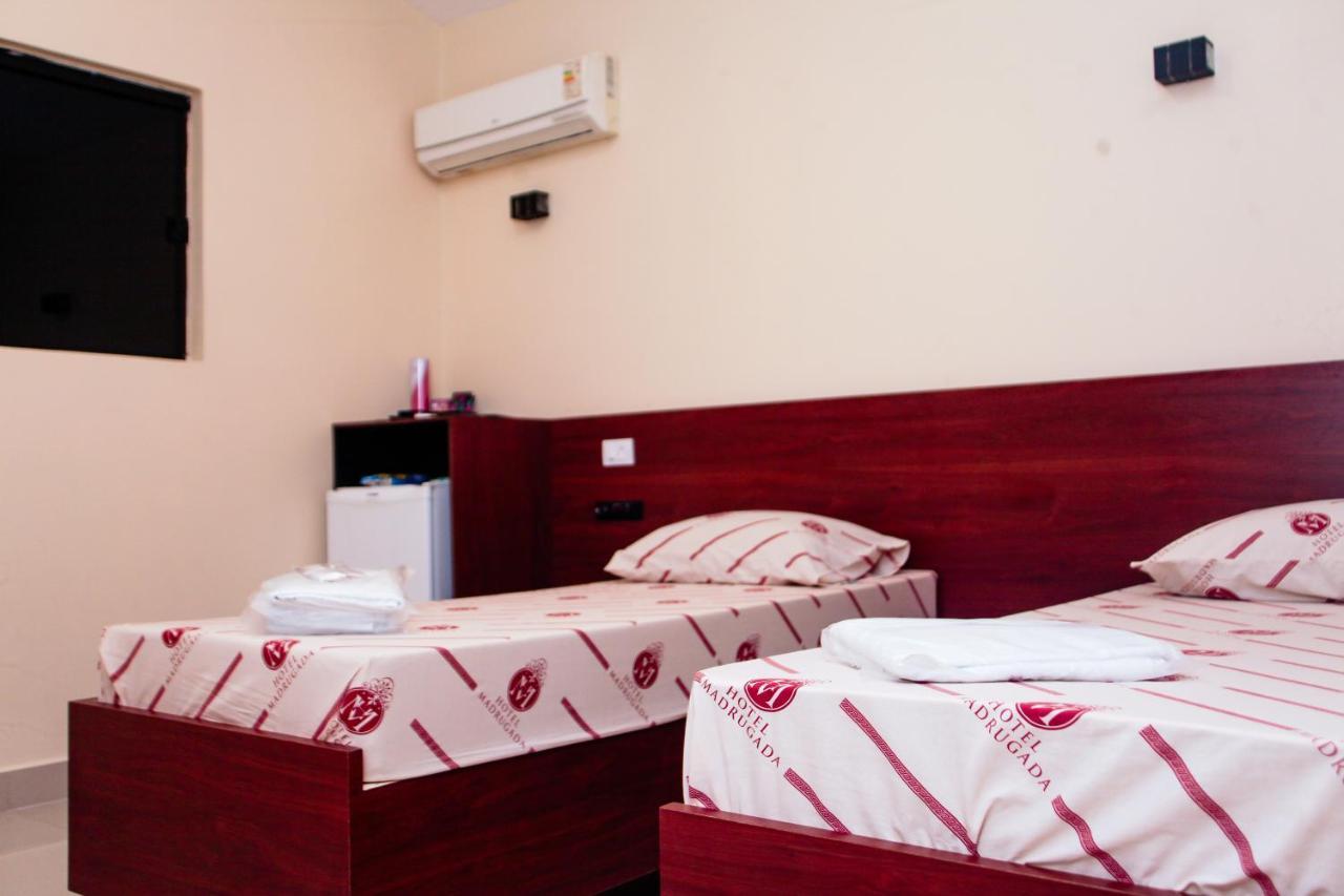 Hotel E Motel Madrugada Itu Eksteriør billede