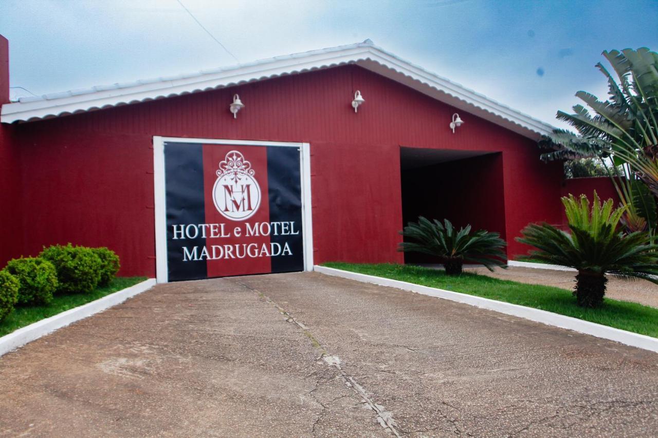 Hotel E Motel Madrugada Itu Eksteriør billede